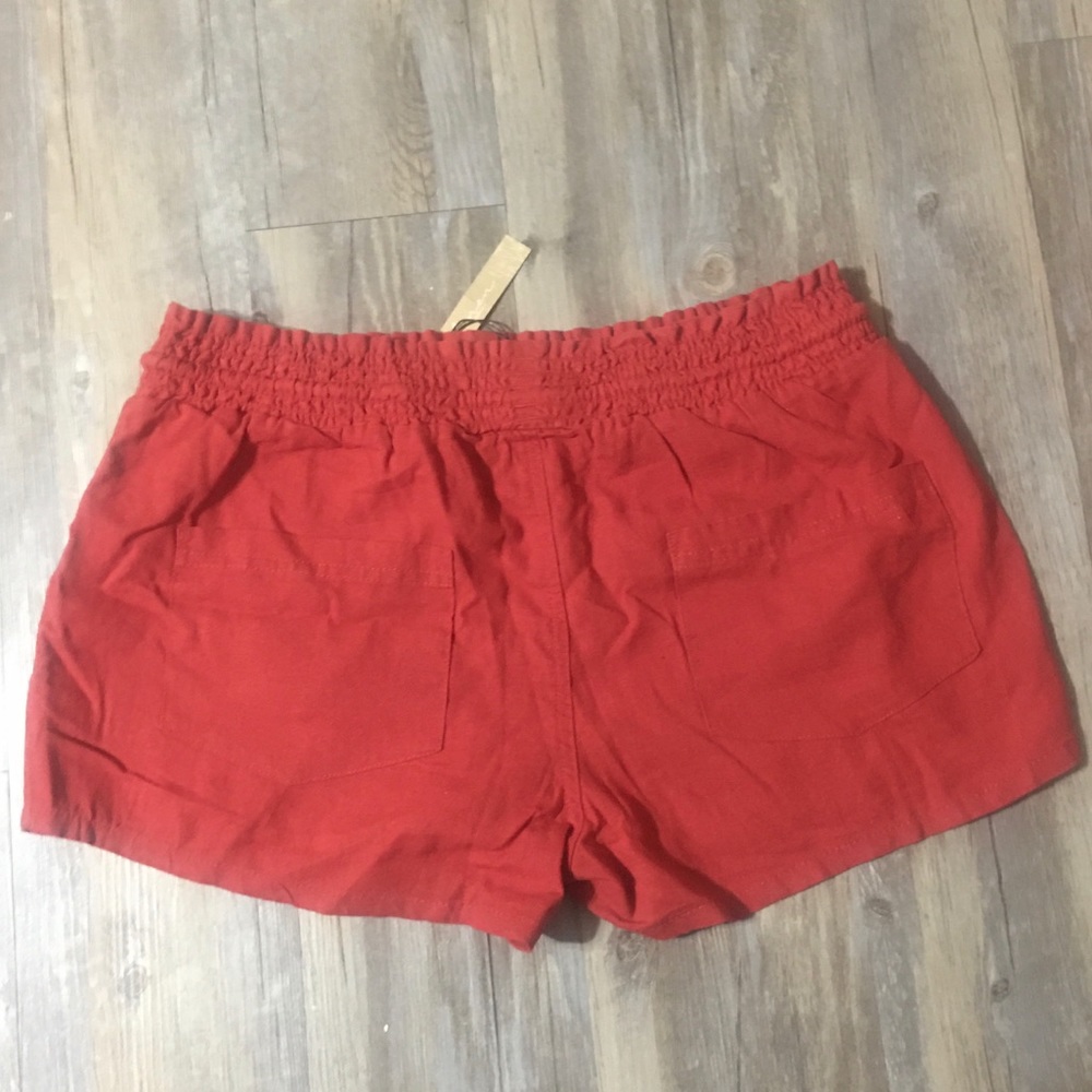 Linen Shorts - Picture 3 of 4
